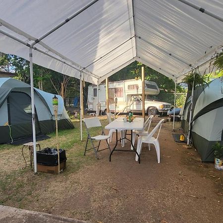 ויסקז 5 Minutes Walk Bio-Bay Stations-Restaurants - Beaches 212 Cll Acacia Rv Camper In Front מראה חיצוני תמונה